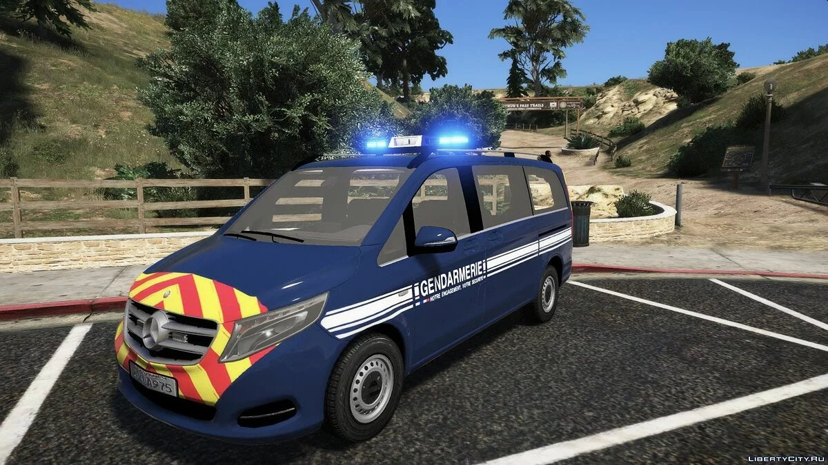 Mercedes Vito 2017 Gendarmerie 1.0 / GTA 5